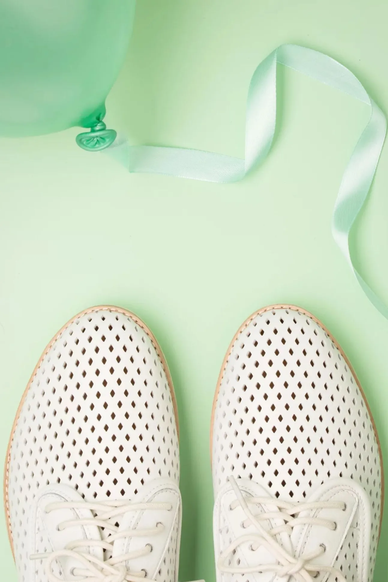 Derby Punch Schoenen In Gebroken Wit