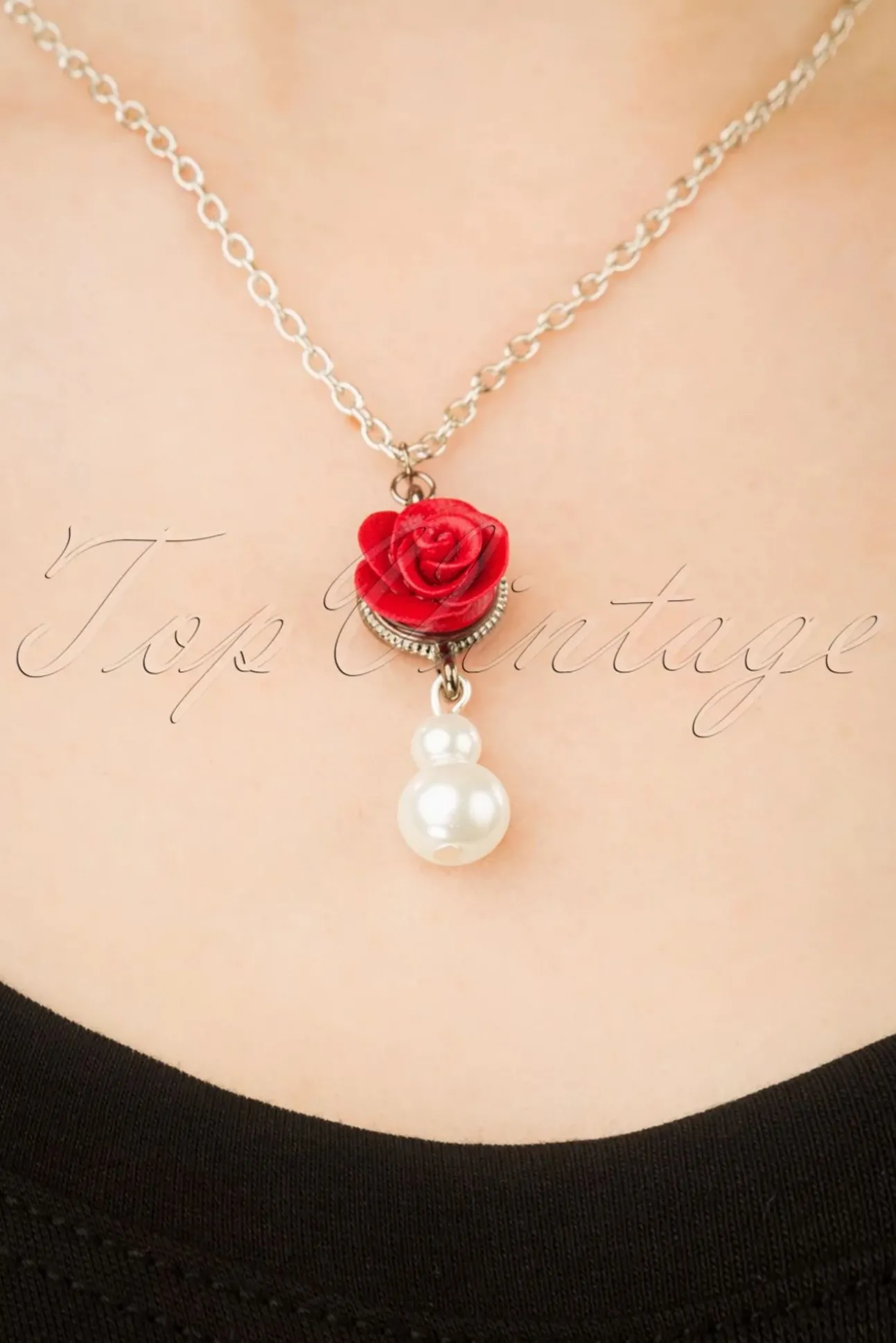 Emma Rose Parelketting In Rood