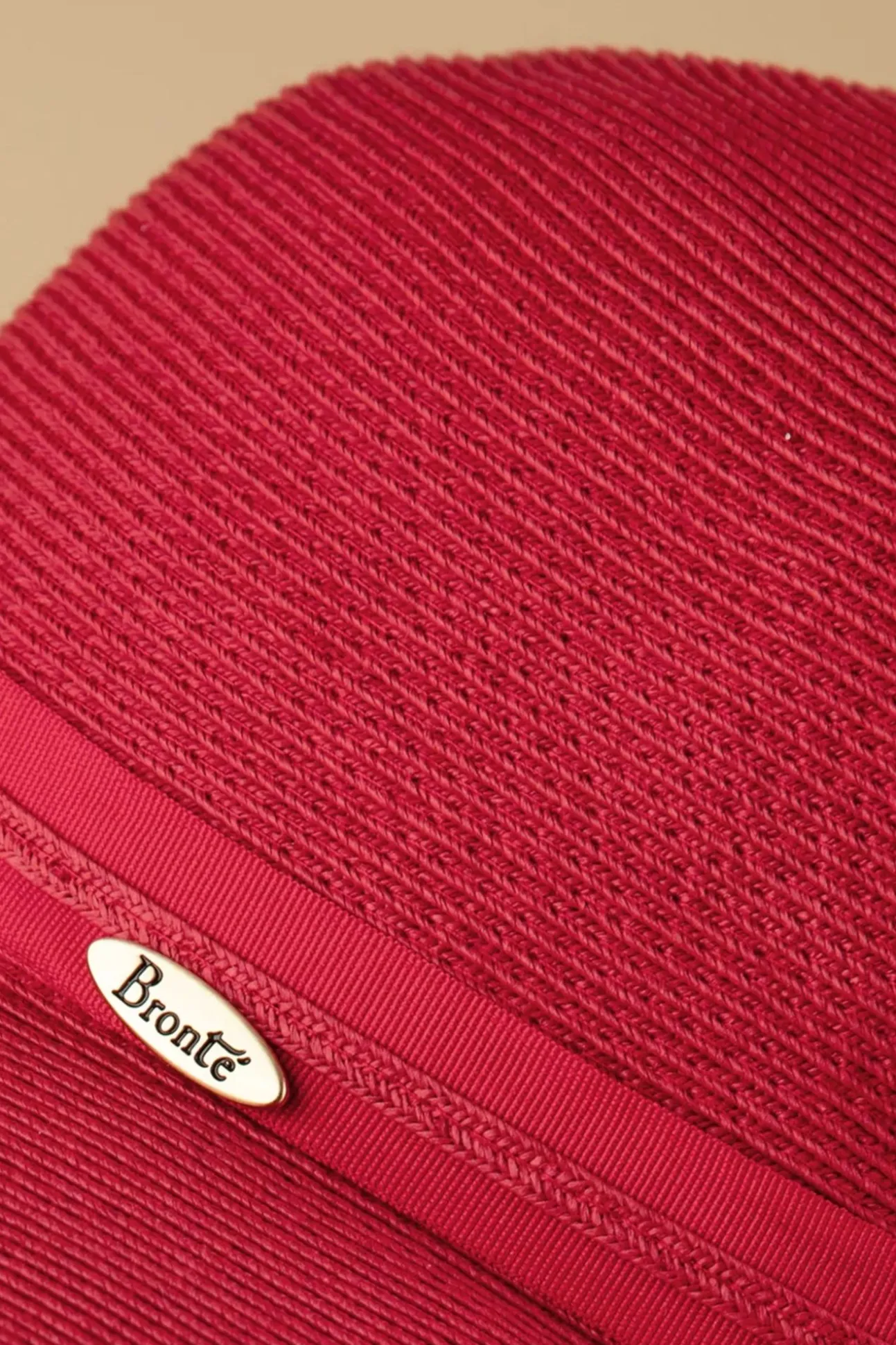 Julia Straw Cloche Hoed In Rood