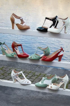 June Effortlessly Elegant Lakpumps In Zwart