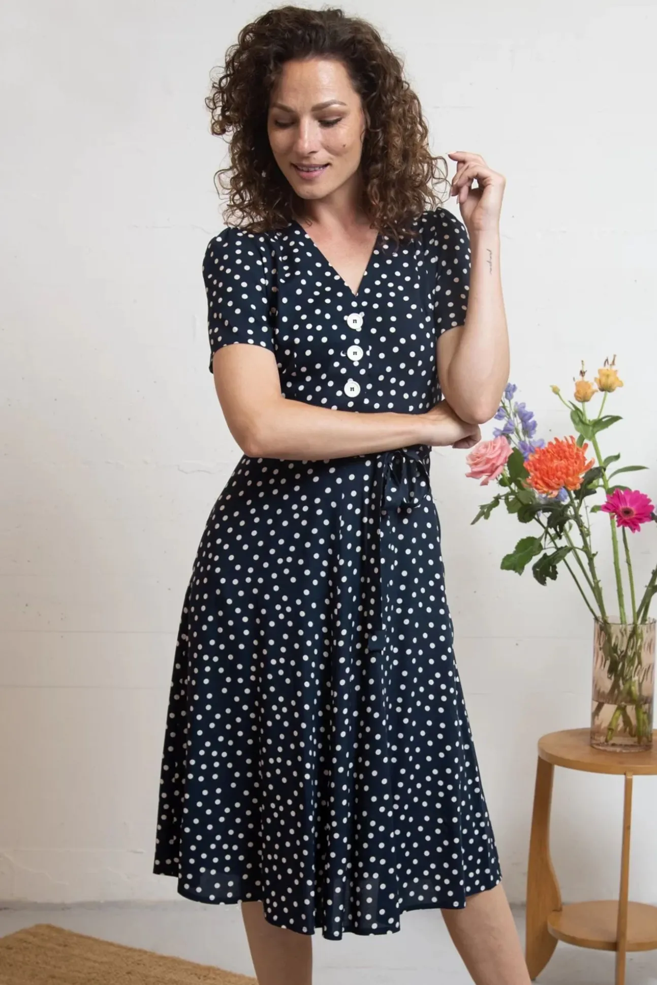 Magnolia Polka Dot Jurk In Marineblauw