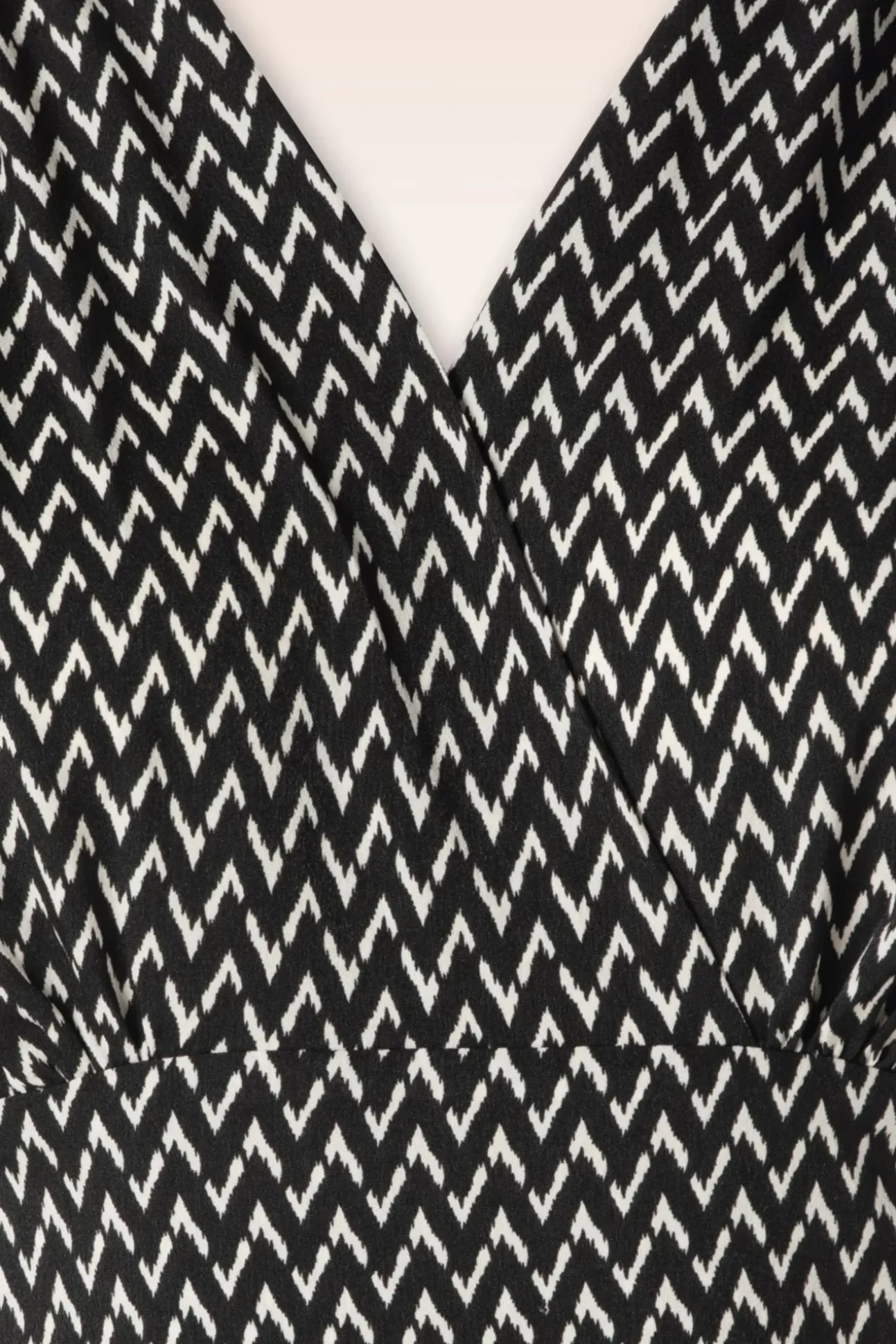 Reese Short Sleeve Jurk In Zwart