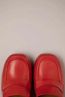 Soren Loafer Style Pumps In Scarlet Rood